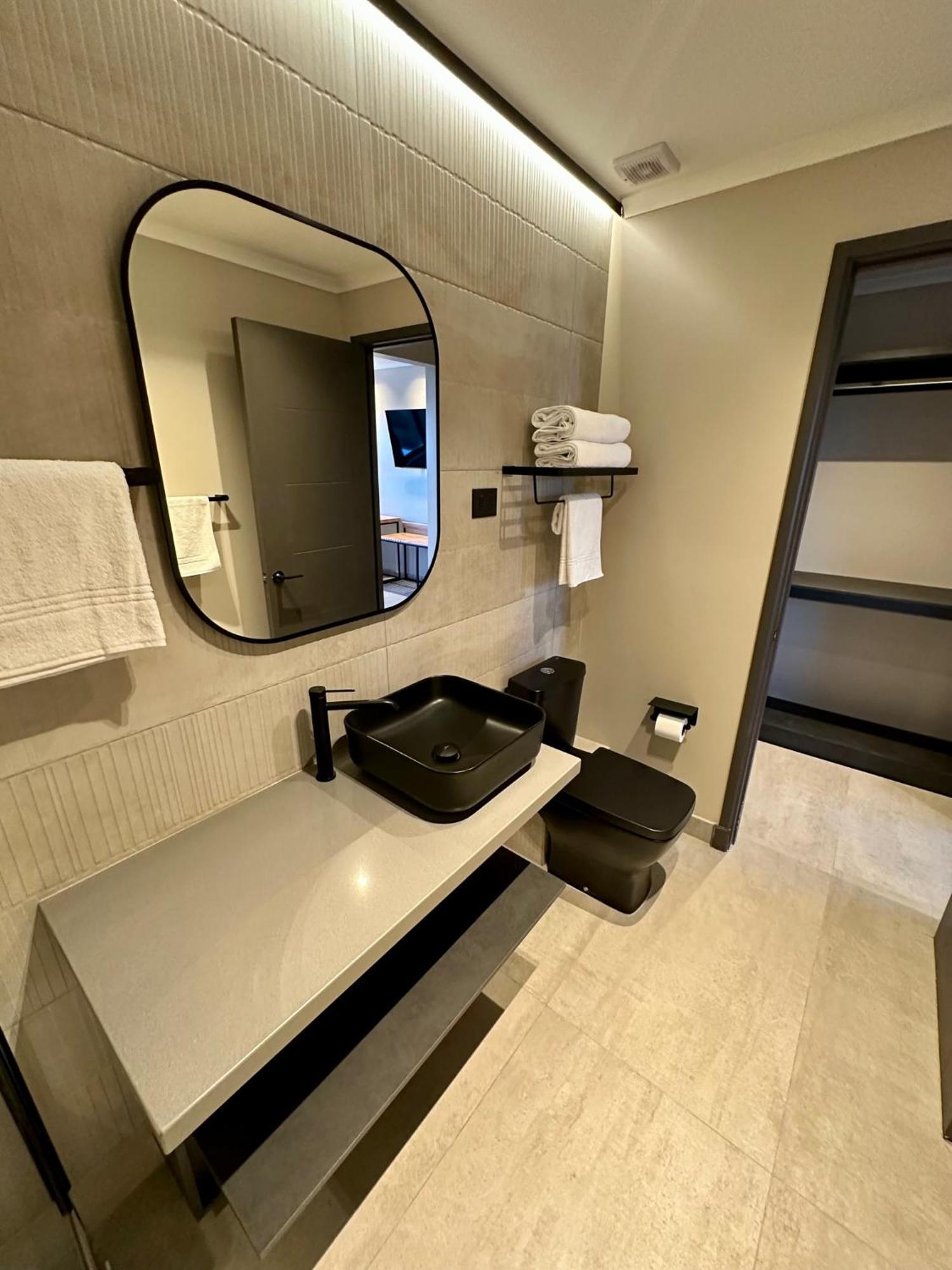 Patagonia Hotel & Apart Suite Punta Arenas Ngoại thất bức ảnh